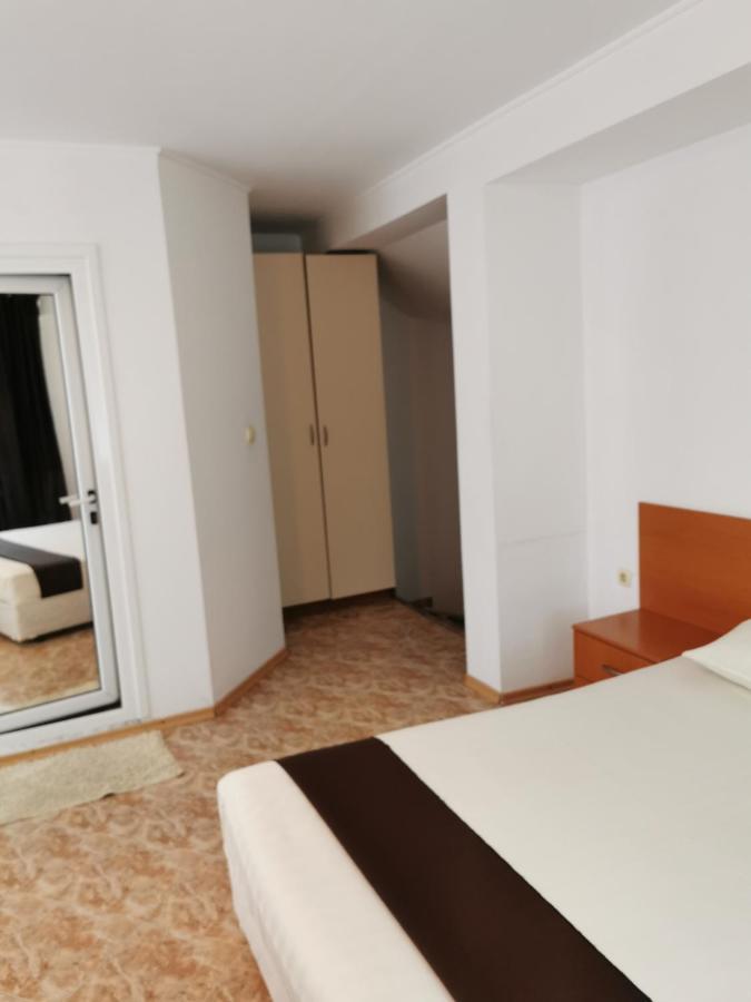 Jelezchevi Guest Rooms Primorsko Eksteriør billede