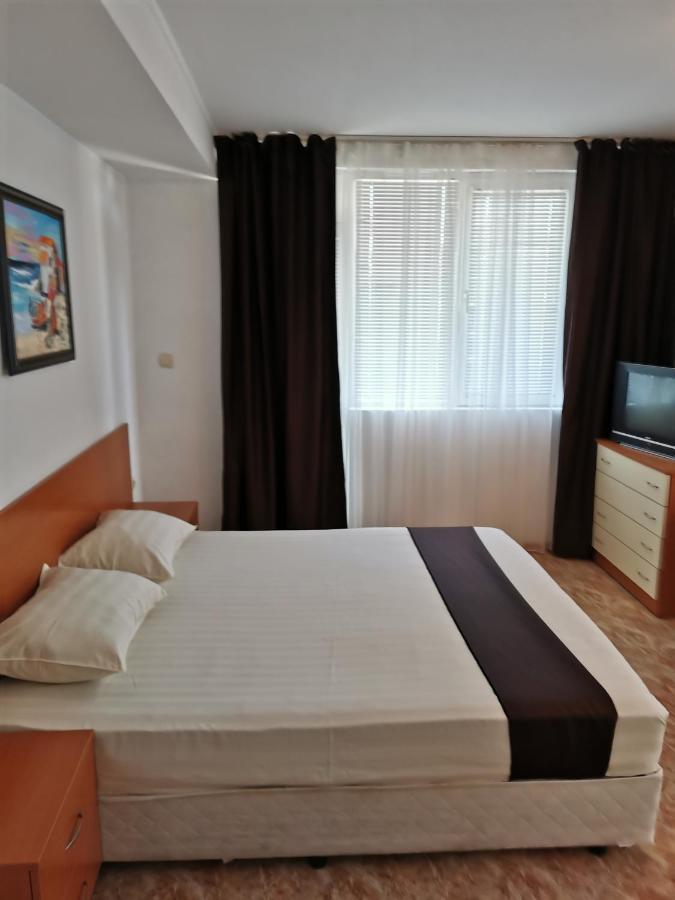 Jelezchevi Guest Rooms Primorsko Eksteriør billede
