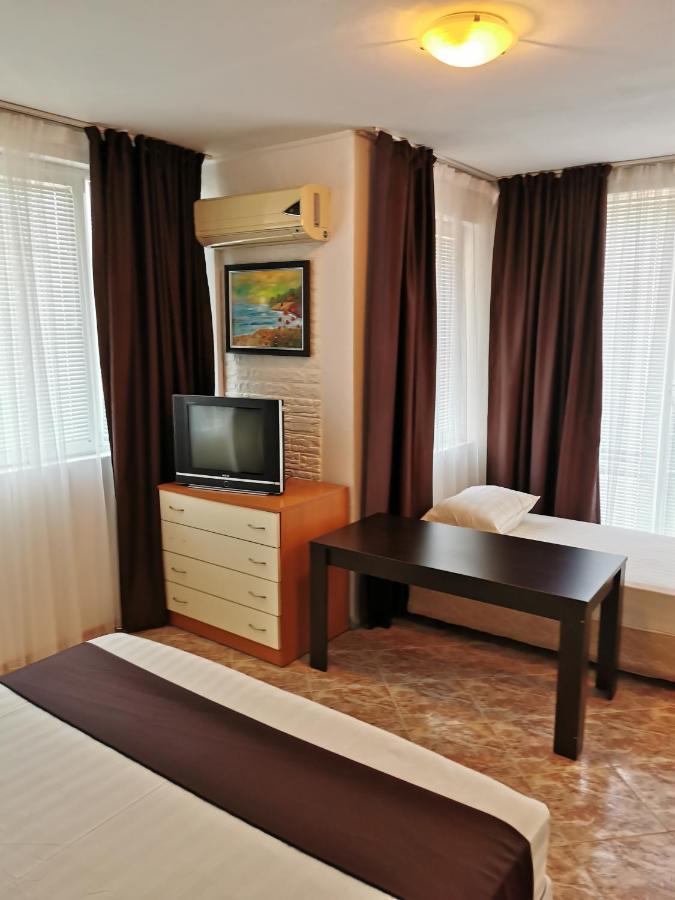 Jelezchevi Guest Rooms Primorsko Eksteriør billede