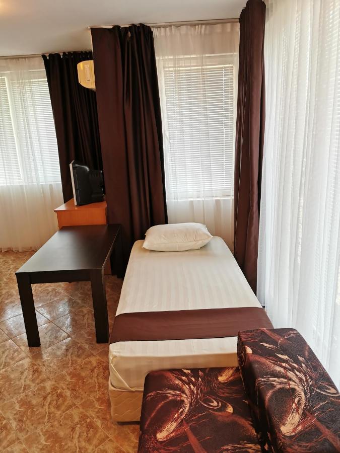 Jelezchevi Guest Rooms Primorsko Eksteriør billede