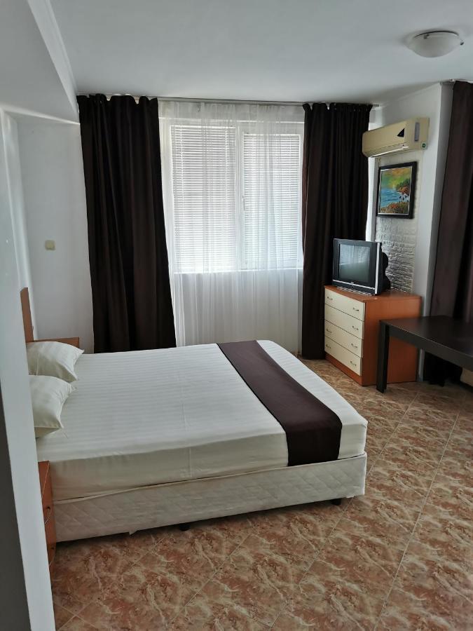 Jelezchevi Guest Rooms Primorsko Eksteriør billede