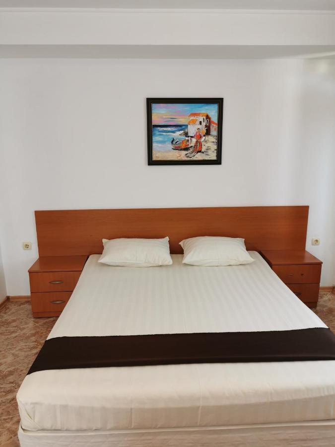 Jelezchevi Guest Rooms Primorsko Eksteriør billede