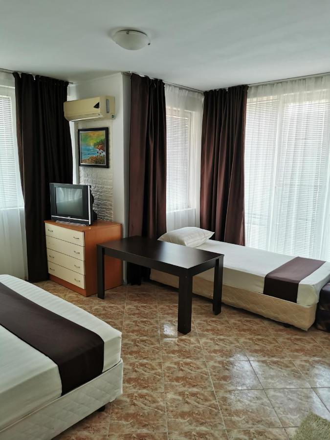 Jelezchevi Guest Rooms Primorsko Eksteriør billede