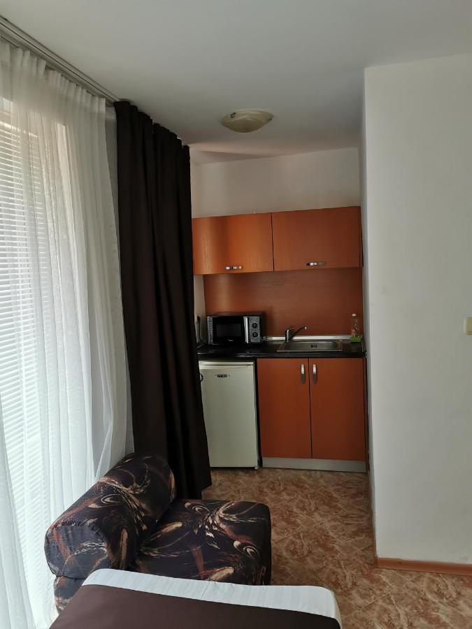 Jelezchevi Guest Rooms Primorsko Eksteriør billede